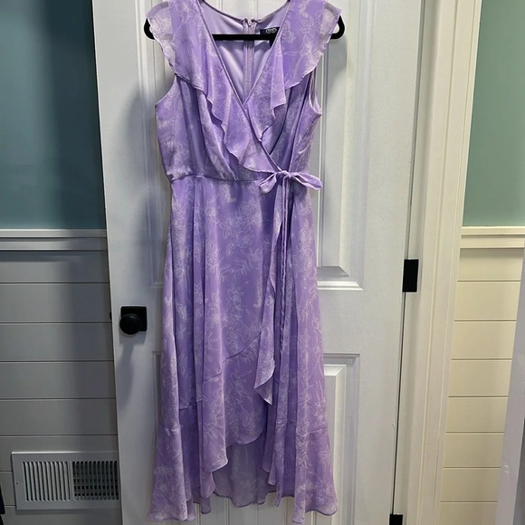 Chaps Women's Lavender Purple‎ White Faux
Wrap Lined Dress. Size 12. - Picture 3 of 14